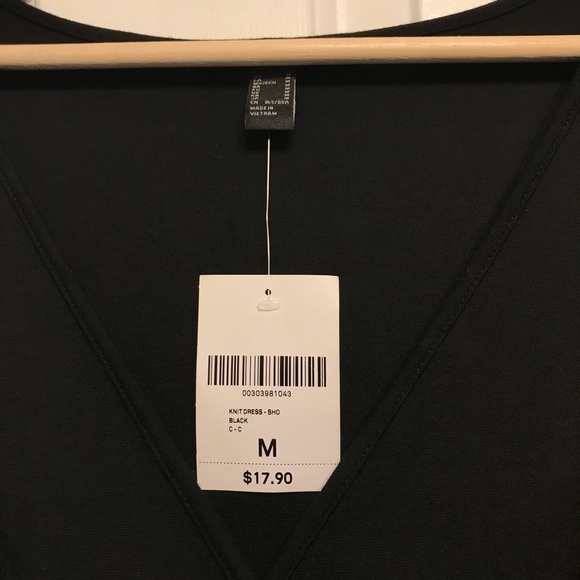 NWT Forever 21 Stretchy Little Black Dress - Picture 3 of 5